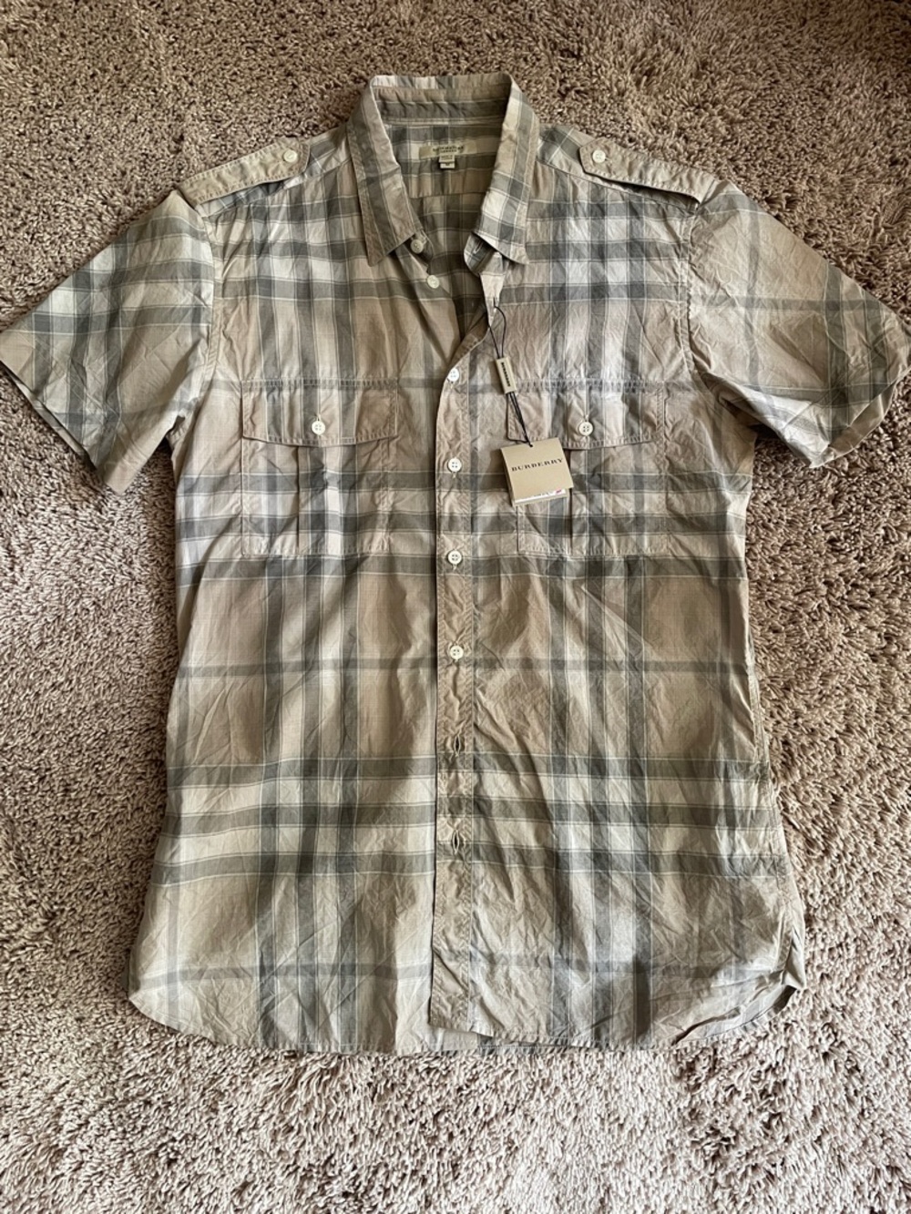 NWT Burberry Men’s Short-Sleeve Plaid Button-Up Shirt in Beige size medium